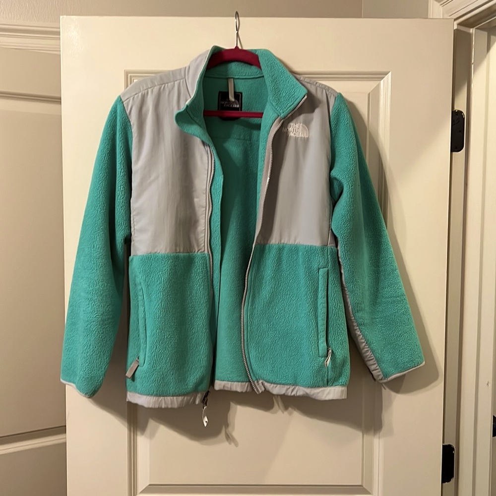 The North Face Denali Polartec Jacket. Youth XL. Fits like a Women’s S/M.